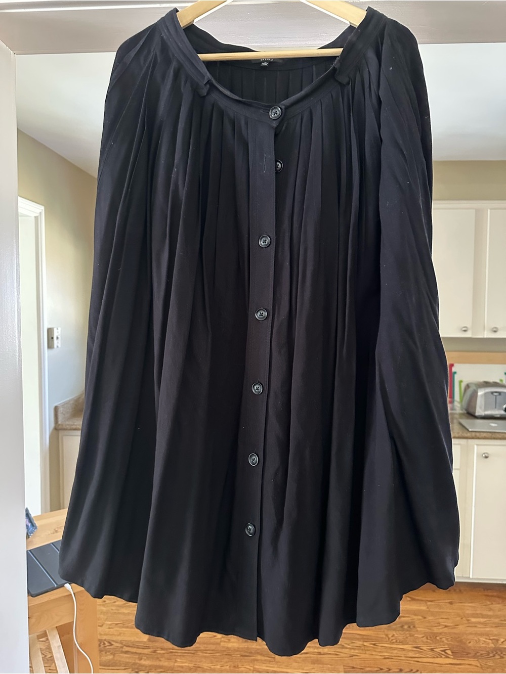 Talula Black Button-Front Pleated Women’s Blouse
